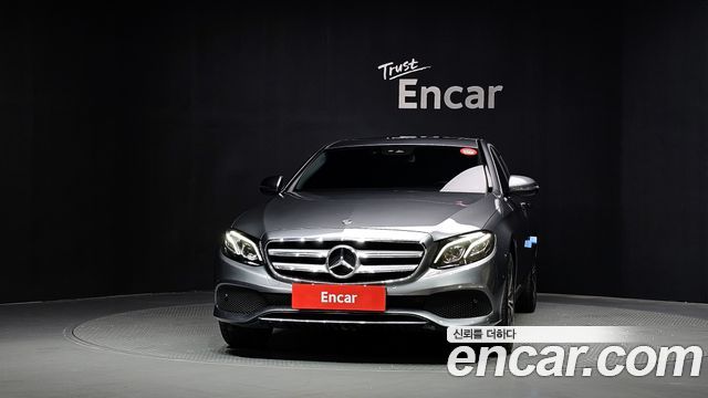 Mercedes-Benz E-Class (W213) E220d Avantgarde 2020 — фото 3