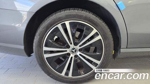 Mercedes-Benz E-Class (W213) E220d Avantgarde 2020 — фото 5