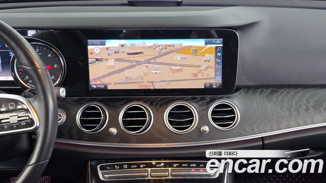 Mercedes-Benz E-Class (W213) E220d Avantgarde 2020 — фото 14