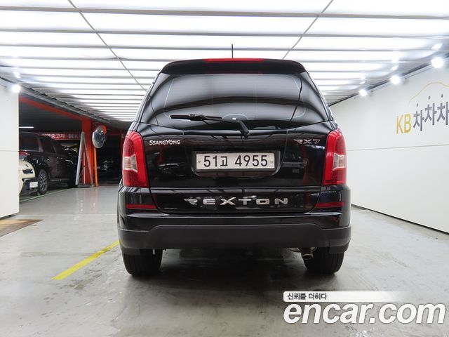 KG Mobility (SsangYong) Rexton W 2.0 4WD RX7 Luxury 2014 — фото 4