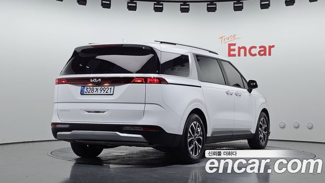 Kia Carnival (IV) Gasoline 9-Seater Prestige 2023 — фото 2