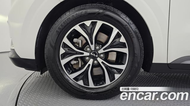 Kia Carnival (IV) Gasoline 9-Seater Prestige 2023 — фото 5