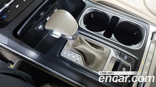 Kia Carnival (IV) Gasoline 9-Seater Prestige 2023 — фото 9