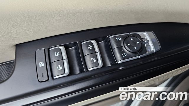 Kia Carnival (IV) Gasoline 9-Seater Prestige 2023 — фото 16