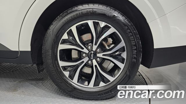 Kia Carnival (IV) Gasoline 9-Seater Prestige 2023 — фото 21