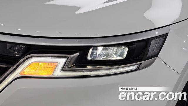 Kia Carnival (IV) Gasoline 9-Seater Prestige 2023 — фото 22