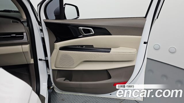 Kia Carnival (IV) Gasoline 9-Seater Prestige 2023 — фото 25