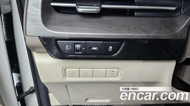 Kia Carnival (IV) Gasoline 9-Seater Prestige 2023 — фото 30