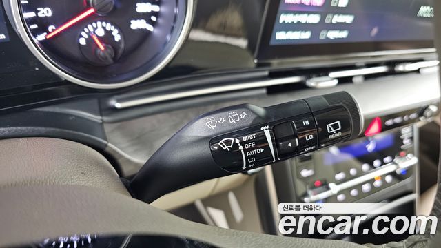 Kia Carnival (IV) Gasoline 9-Seater Prestige 2023 — фото 31
