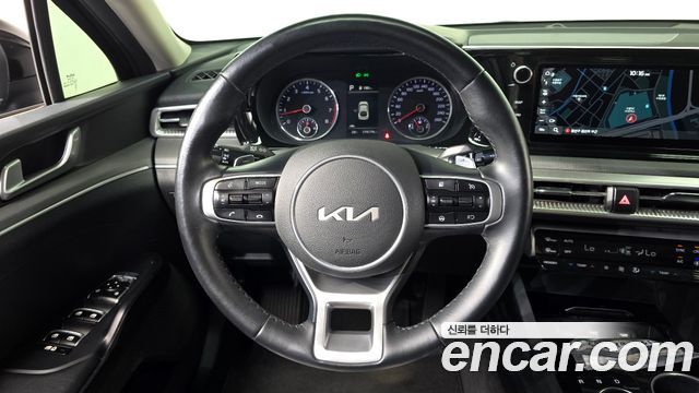 Kia K5 (III) 2.0 Trendy 2022 — фото 14