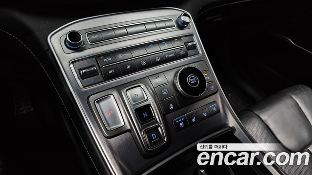 Hyundai Santa Fe Diesel 2.2 2WD Calligraphy 2021 — фото 9