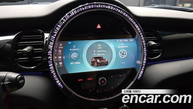 MINI Cooper Electric SE Classic 3rd 2022 — фото 14