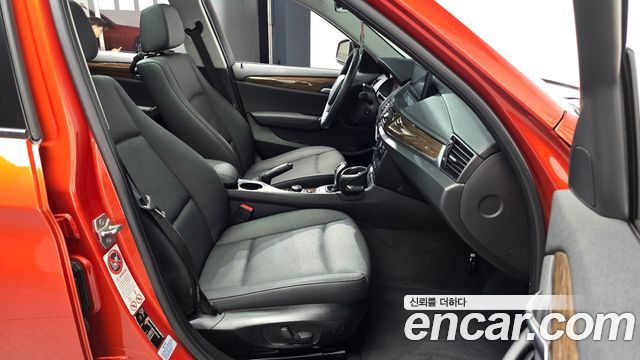 BMW X1 (E84) xDrive 18d 2015 — фото 11
