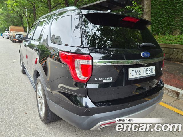 Ford Explorer 2.3 Limited 4WD 5th 2016 — фото 4