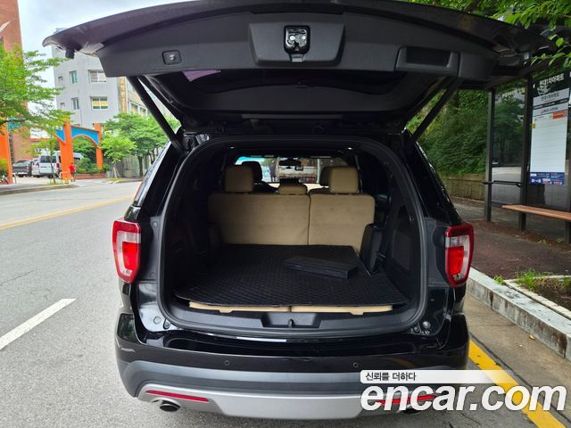 Ford Explorer 2.3 Limited 4WD 5th 2016 — фото 7