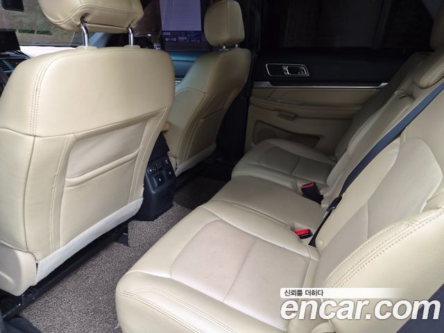 Ford Explorer 2.3 Limited 4WD 5th 2016 — фото 10
