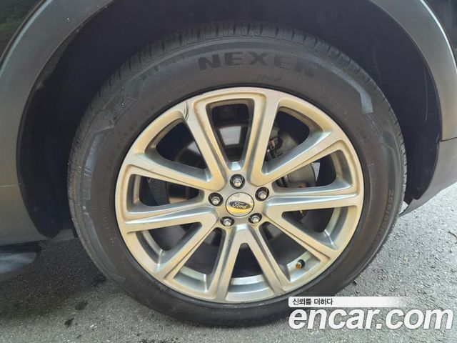 Ford Explorer 2.3 Limited 4WD 5th 2016 — фото 23