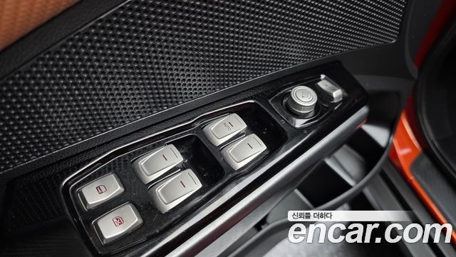 KG Mobility (SsangYong) Tivoli Armor Gear Plus 2WD 2019 — фото 28