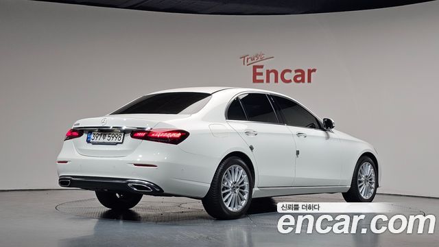 Mercedes-Benz E-Class (W213) E250 Exclusive 2021 — фото 2