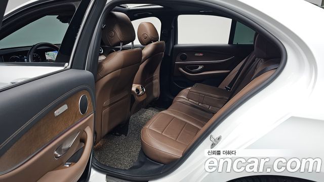 Mercedes-Benz E-Class (W213) E250 Exclusive 2021 — фото 12