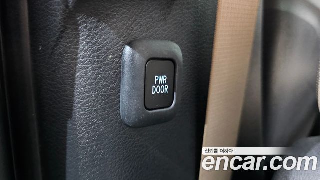Toyota Sienna (IV) 2.5 Hybrid AWD 2021 — фото 16