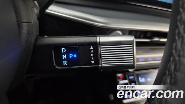 Hyundai Grandeur (GN7) 2,5 Gasoline 2WD Premium 2023 — фото 9