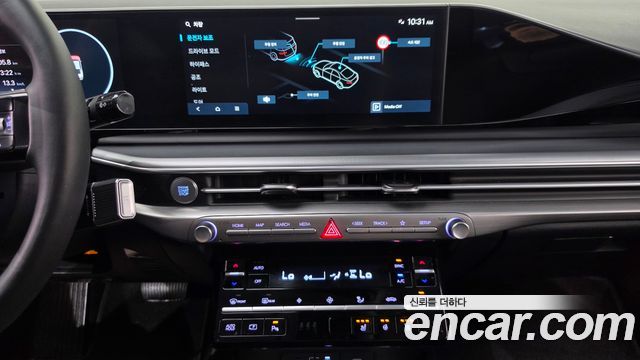 Hyundai Grandeur (GN7) 2,5 Gasoline 2WD Premium 2023 — фото 12