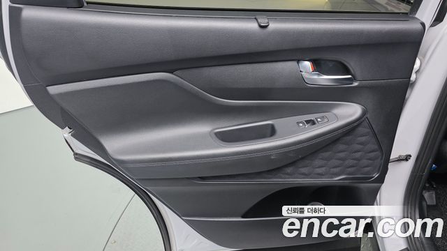 Hyundai Santa Fe Diesel 2.2 2WD Prestige 2021 — фото 25