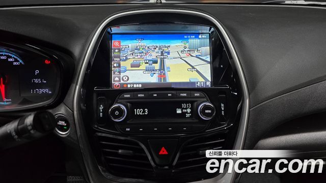 Chevrolet Spark LT 2019 — фото 15