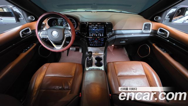 Jeep Grand Cherokee 3.6 Summit WK2 2020 — фото 7