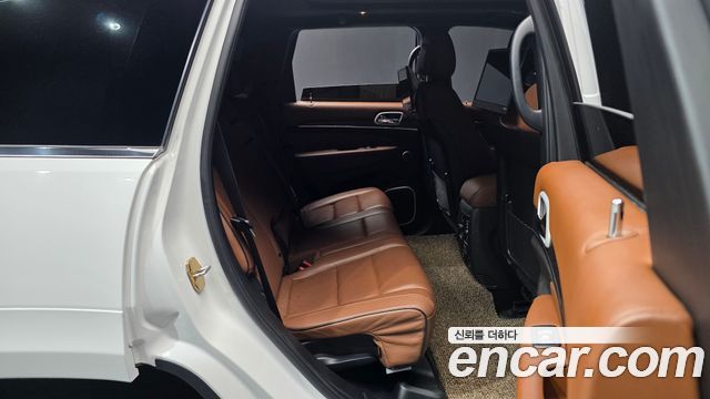 Jeep Grand Cherokee 3.6 Summit WK2 2020 — фото 12