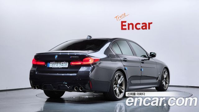 BMW 5 Series (G30) M550i xDrive 2022 — фото 2