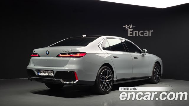BMW 7 Series (G70) 740d xDrive M Sport 2026 — фото 2