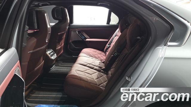 BMW 7 Series (G70) 740d xDrive M Sport 2026 — фото 26