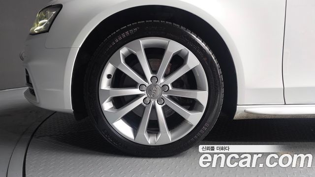 Audi A4 35 TDI Quattro B8 2015 — фото 5