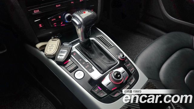 Audi A4 35 TDI Quattro B8 2015 — фото 9