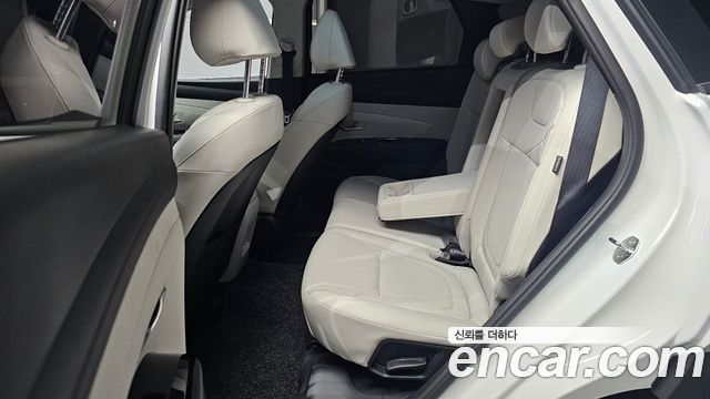 Hyundai Tucson (NX4) Gasoline 1.6 Turbo 4WD Premium 2024 — фото 12