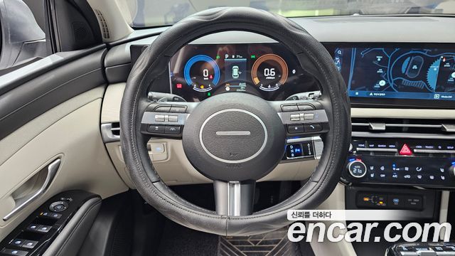 Hyundai Tucson (NX4) Gasoline 1.6 Turbo 4WD Premium 2024 — фото 13