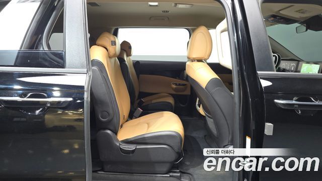 Kia Carnival (IV) Diesel 9-Seater Prestige 2023 — фото 12