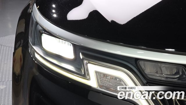 Kia Carnival (IV) Diesel 9-Seater Prestige 2023 — фото 22