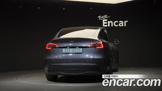 Tesla Model Y Long Range AWD 2021 — фото 4