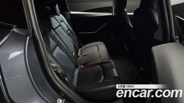 Tesla Model Y Long Range AWD 2021 — фото 11