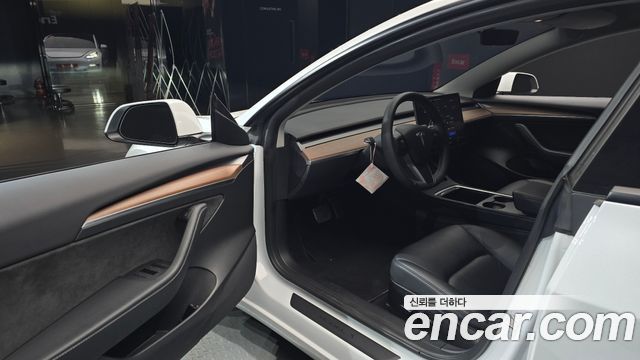 Tesla Model 3 Long Range AWD 2022 — фото 10