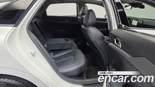 Kia K5 Hybrid (III) Prestige 2023 — фото 12