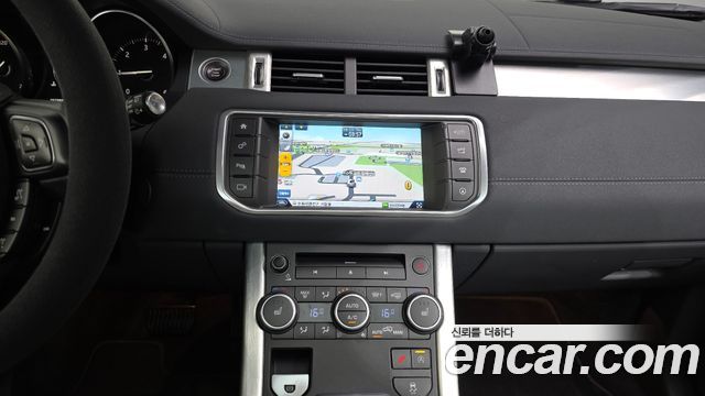 Land Rover Range Rover Evoque 2.0 TD4 SE 2016 — фото 18