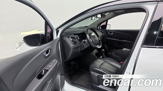 Renault Korea QM3 RE 2019 — фото 10