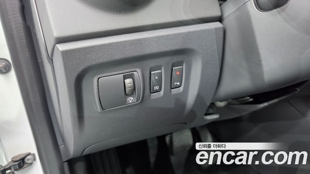 Renault Korea QM3 RE 2019 — фото 17