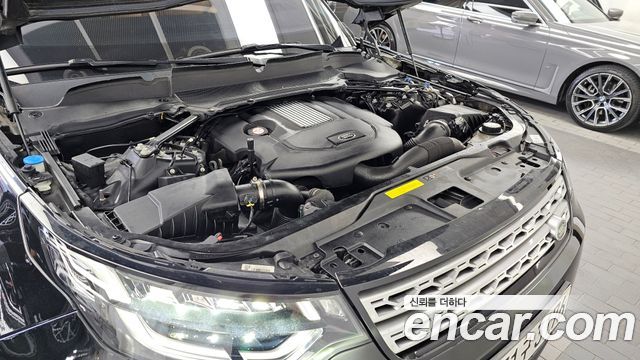Land Rover Discovery 5 3.0 SD6 HSE Luxury 2020 — фото 6