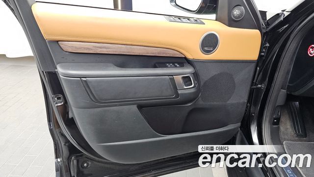Land Rover Discovery 5 3.0 SD6 HSE Luxury 2020 — фото 24