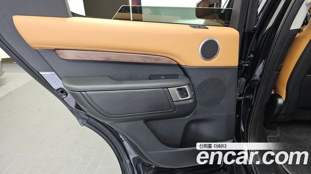 Land Rover Discovery 5 3.0 SD6 HSE Luxury 2020 — фото 25